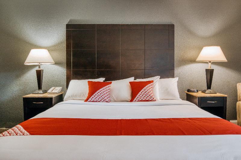 Rodeway Inn Columbia Bagian luar foto