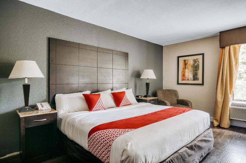 Rodeway Inn Columbia Bagian luar foto
